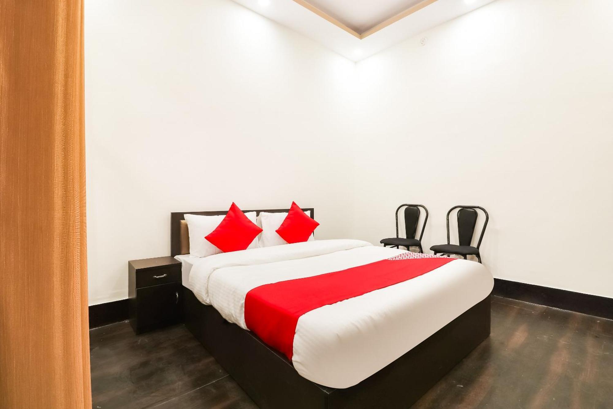Oyo Hotel Pacifica Near Phoenix United Λάκναου Εξωτερικό φωτογραφία